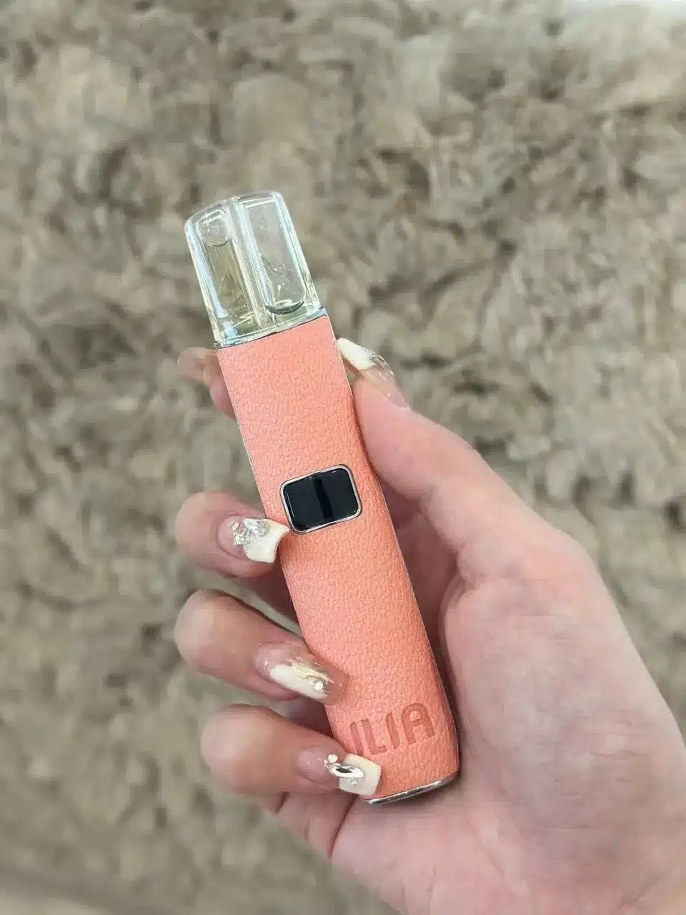 ILLA哩啞一代皮革主機-櫻花粉-1.webp