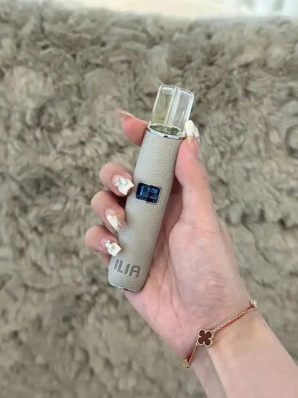 ILLA哩啞一代皮革主機-銀河灰-2.webp